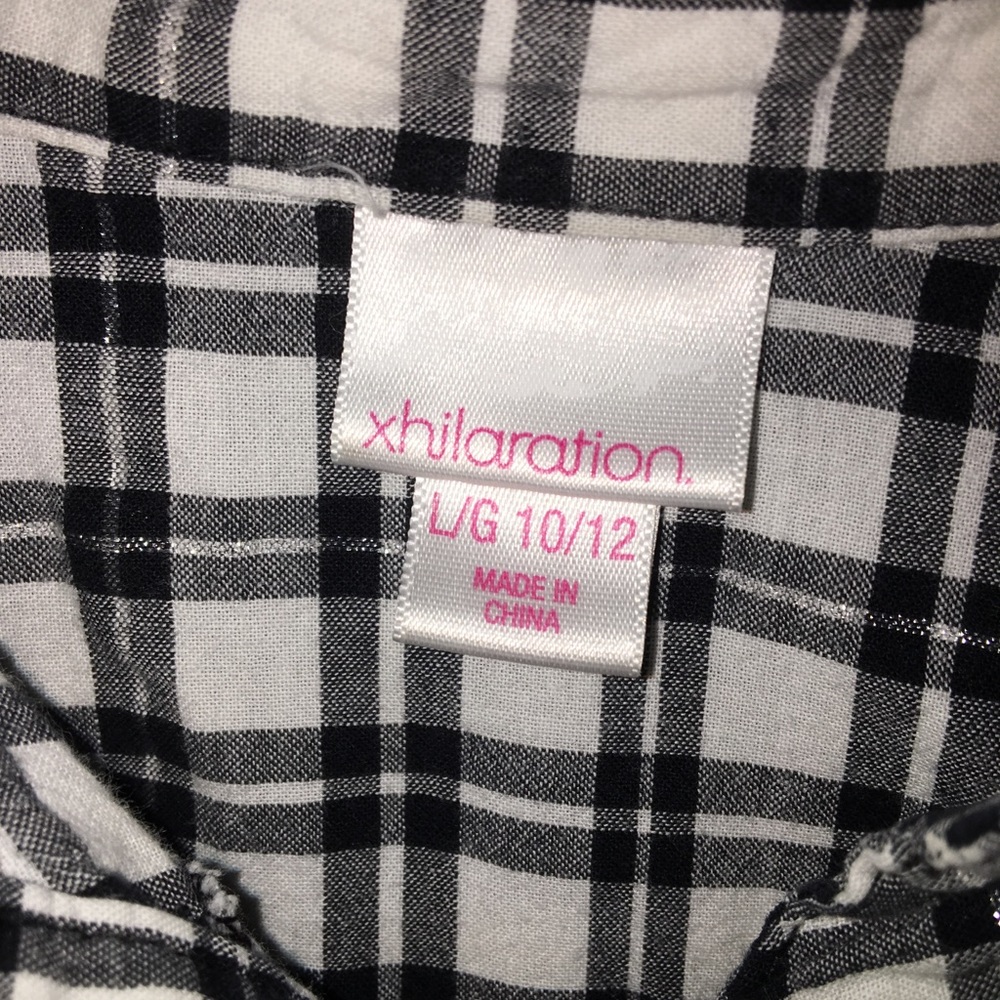 button down - Picture 2 of 3